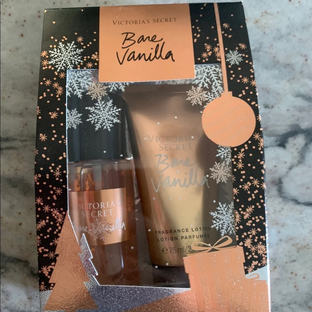 Brand new Victoria’s Secret bare vanilla set